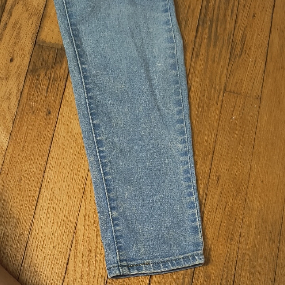 Levi's Light Blue Women's Skinny Jeans - Picture 5 of 8